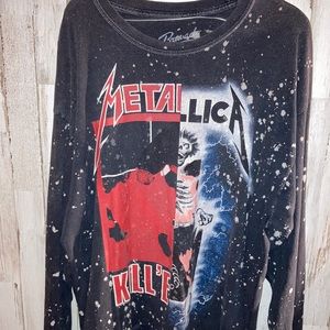Vintage Metallica long sleeve shirt it’s a large and very distressed from age